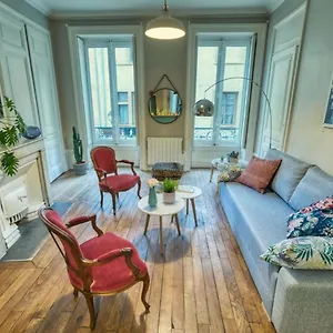  Appartement Le Boudoir Vieux Lyon-fourviere 4 Pers France
